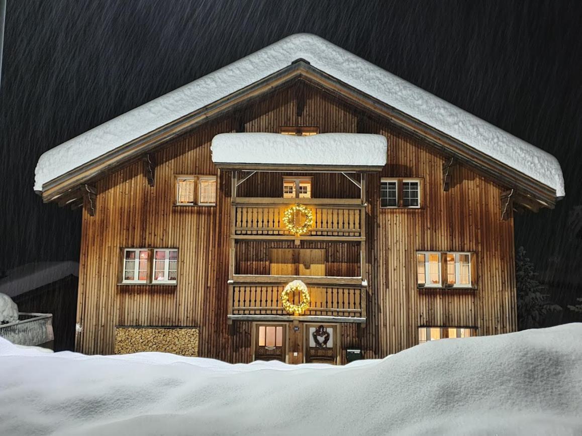 Nostalgie Bed & Breakfast Chraemerhus Curaglia Exterior photo
